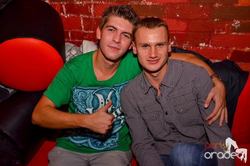 Club Escape: Caveman in the mix,