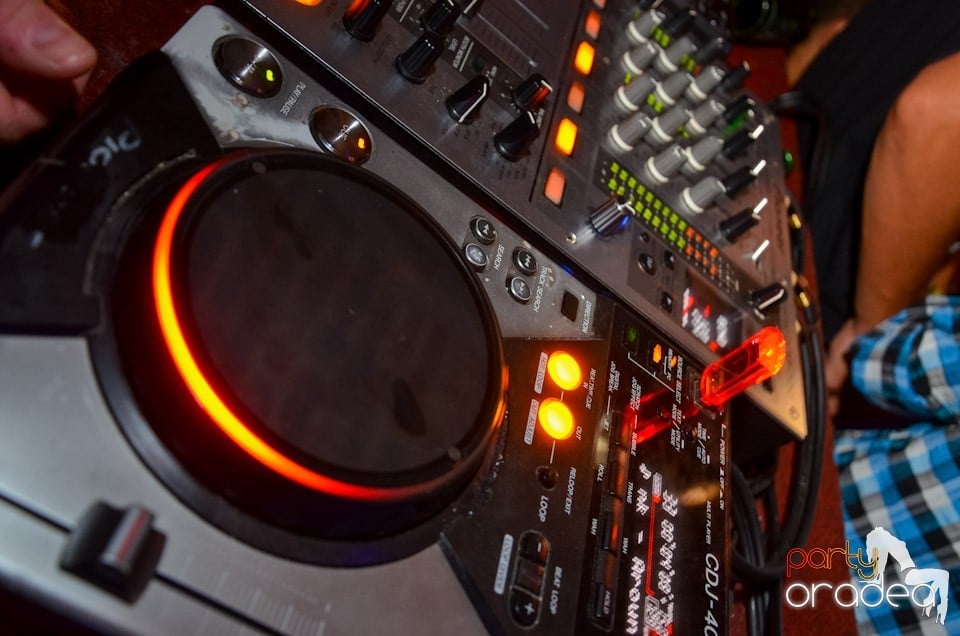 Club Escape: NMD Student's Party, 