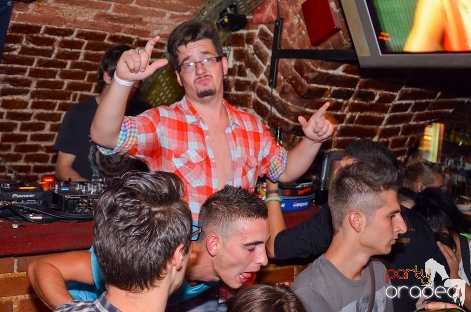 Club Escape: NMD Student's Party, 