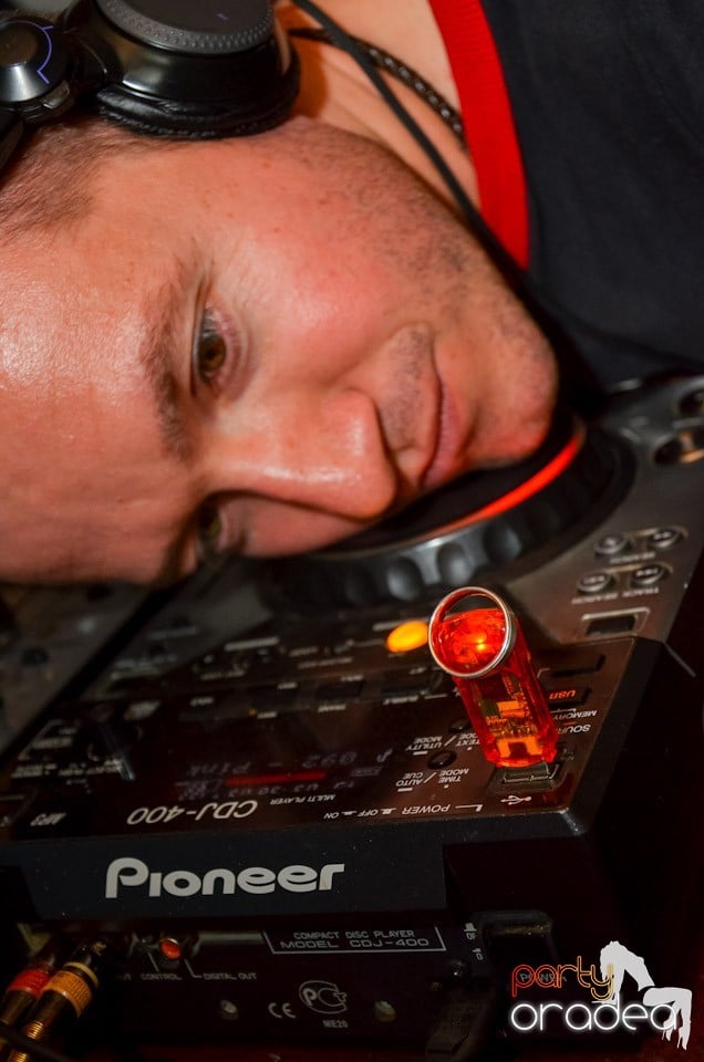 Club Escape: NMD Student's Party, 