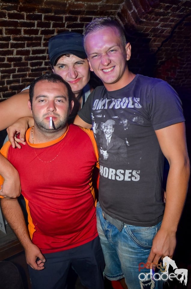 Club Escape nu doarme!, 