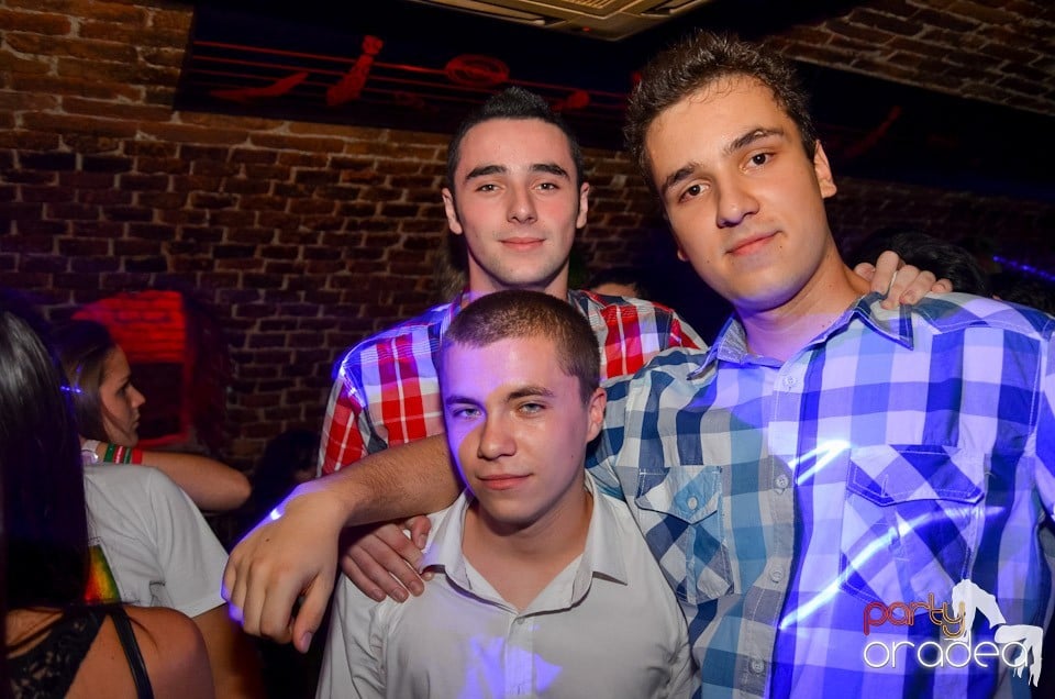 Club Escape nu doarme!, 