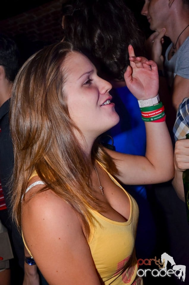 Club Escape nu doarme!, 