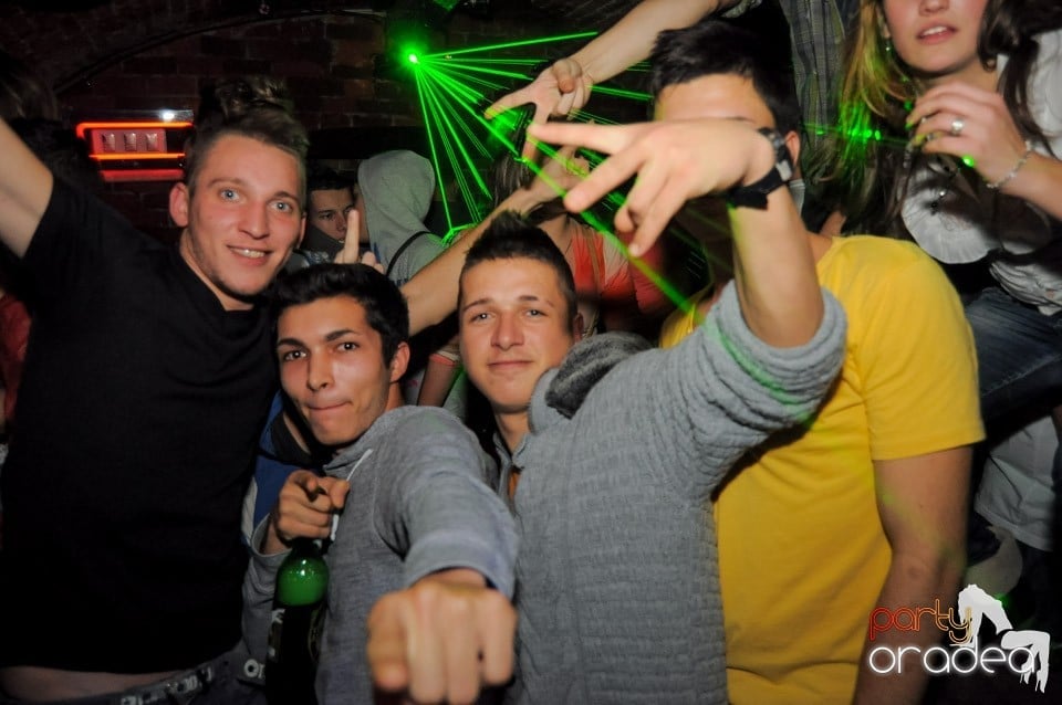 Club Escape prezintă: Green Day, 