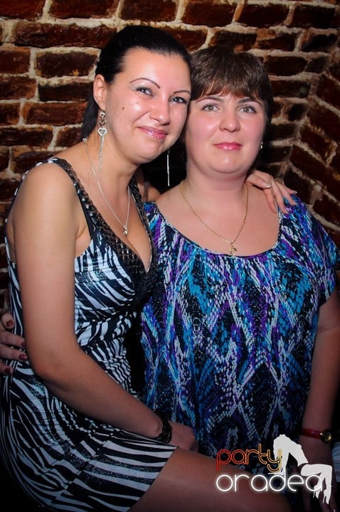 Club Escape se încinge,