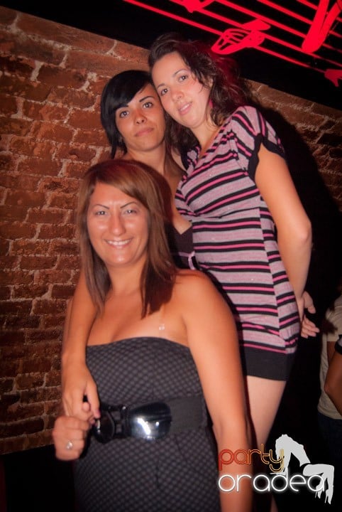 Club escape seară de seară, 