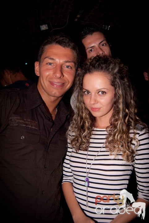 Club escape seară de seară, 