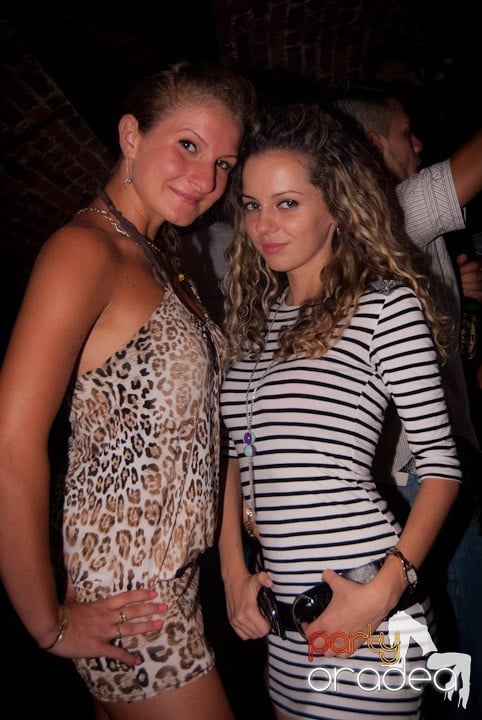 Club escape seară de seară, 