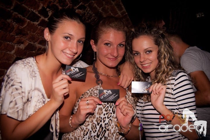 Club escape seară de seară, 