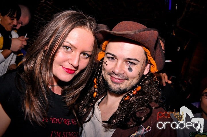 Club Escape vineri noaptea,