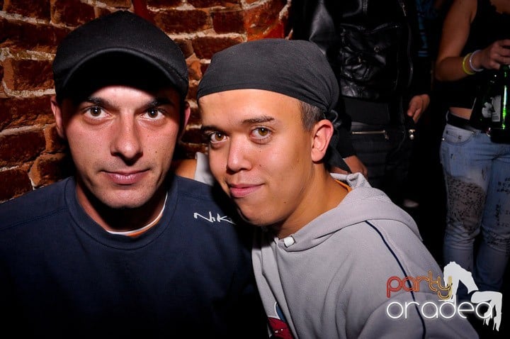 Club Escape vineri noaptea,
