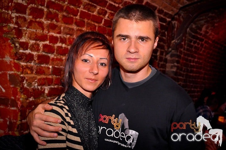 Club Escape vineri noaptea,