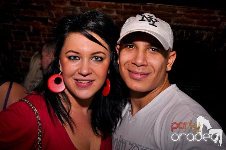 Club Escape vineri noaptea,