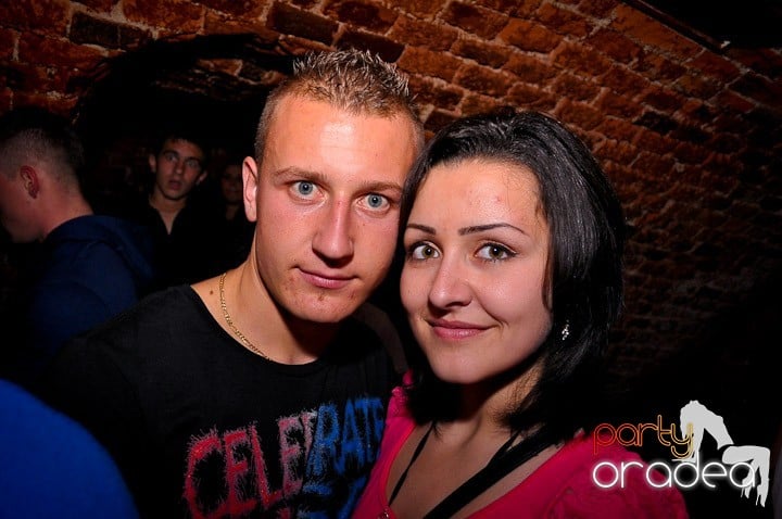 Club Escape vineri noaptea,