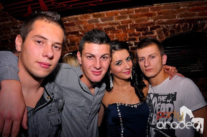 Club Escape vineri noaptea,