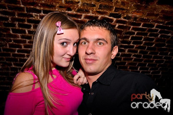 Club Escape vineri noaptea,