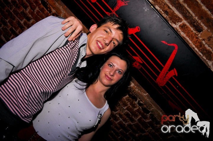 Club Escape vineri noaptea,