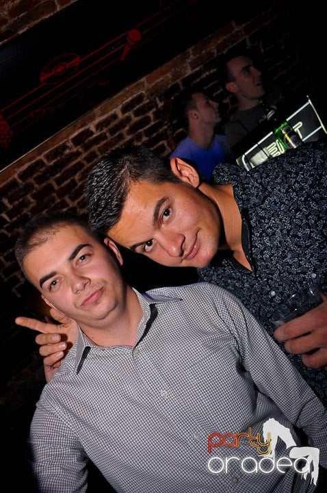 Club Escape vineri noaptea,