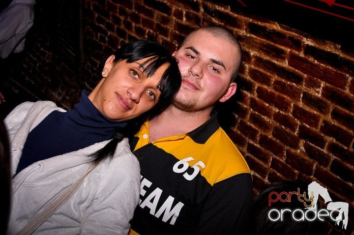 Club Escape vineri noaptea,