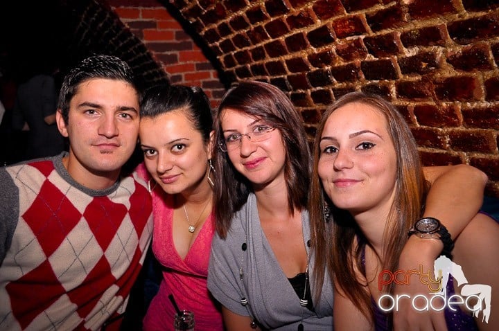 Club Escape vineri noaptea,