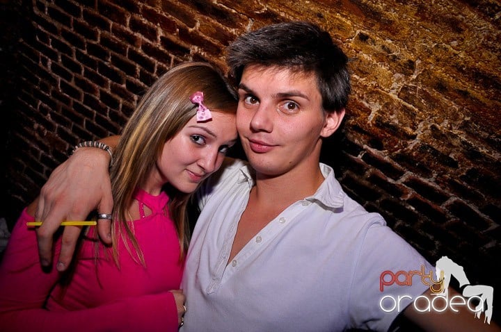 Club Escape vineri noaptea,