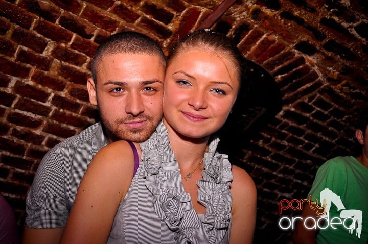 Club Escape vineri noaptea,