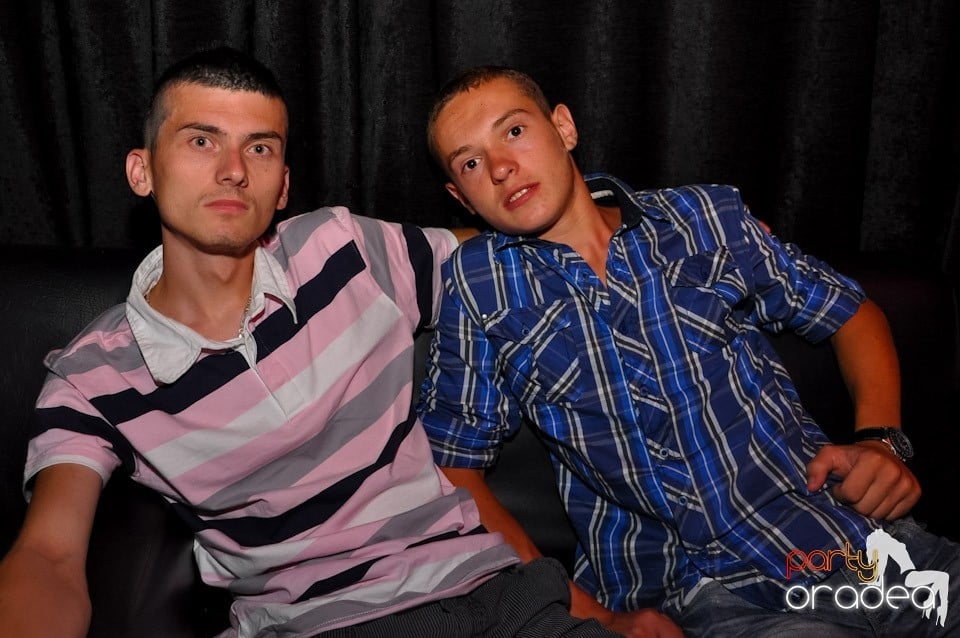 Club Life: Music in the Night, 