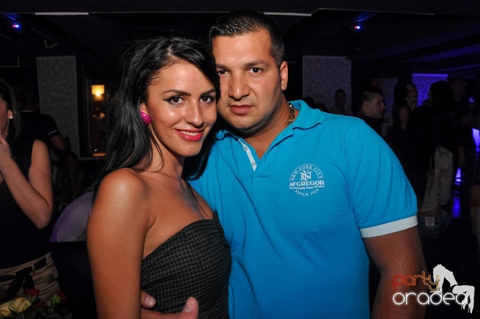 Club Life: Music in the Night, 