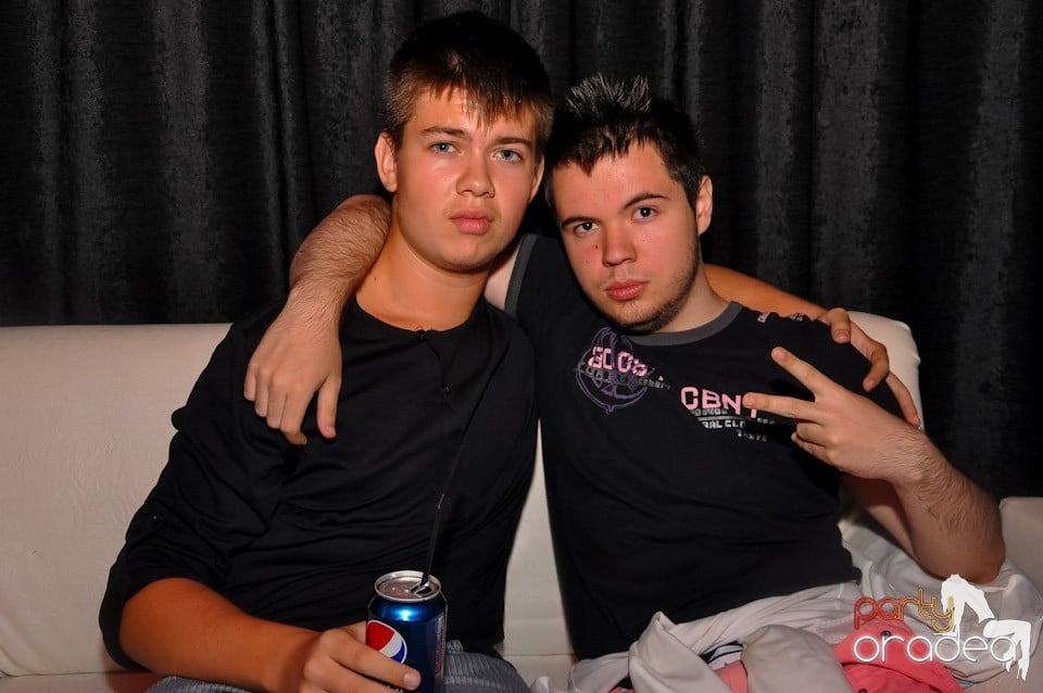 Club Life: Music in the Night, 