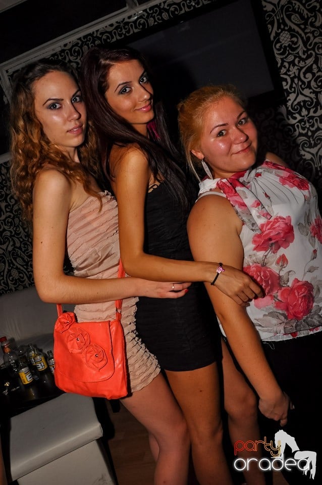 Club Life: Music in the Night, 