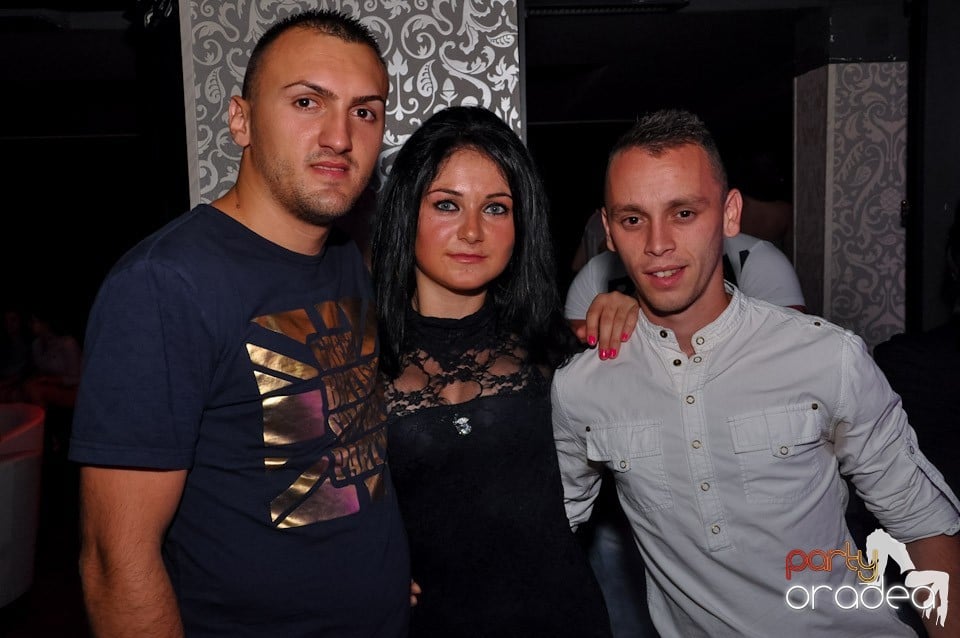 Club Life: Music in the Night, 