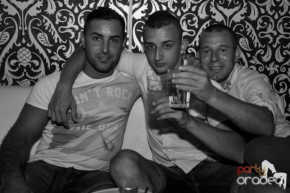 Club Life: Music in the Night, 