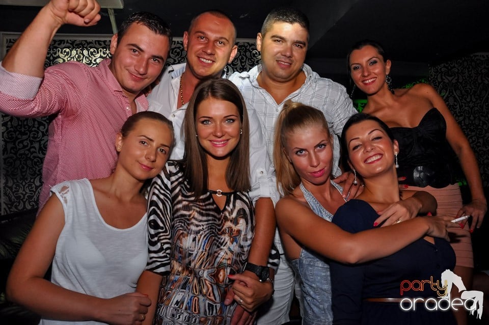 Club Life: Music in the Night, 