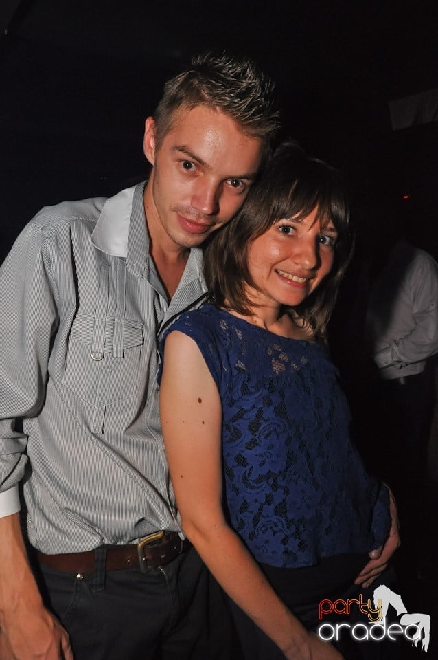 Club Life: Music in the Night, 