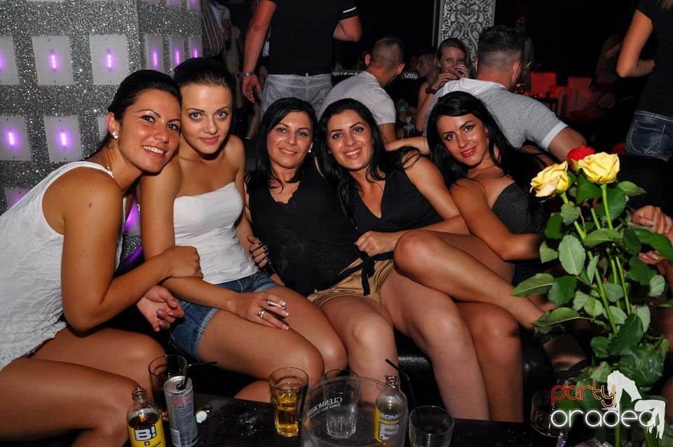 Club Life: Music in the Night, 