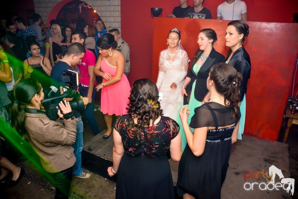 Clubbers Night Party, Royal Party House