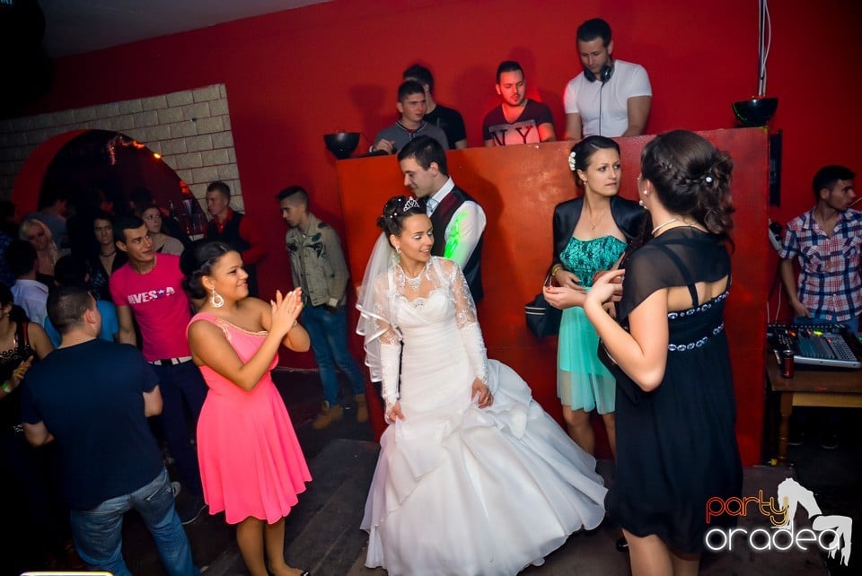 Clubbers Night Party, Royal Party House