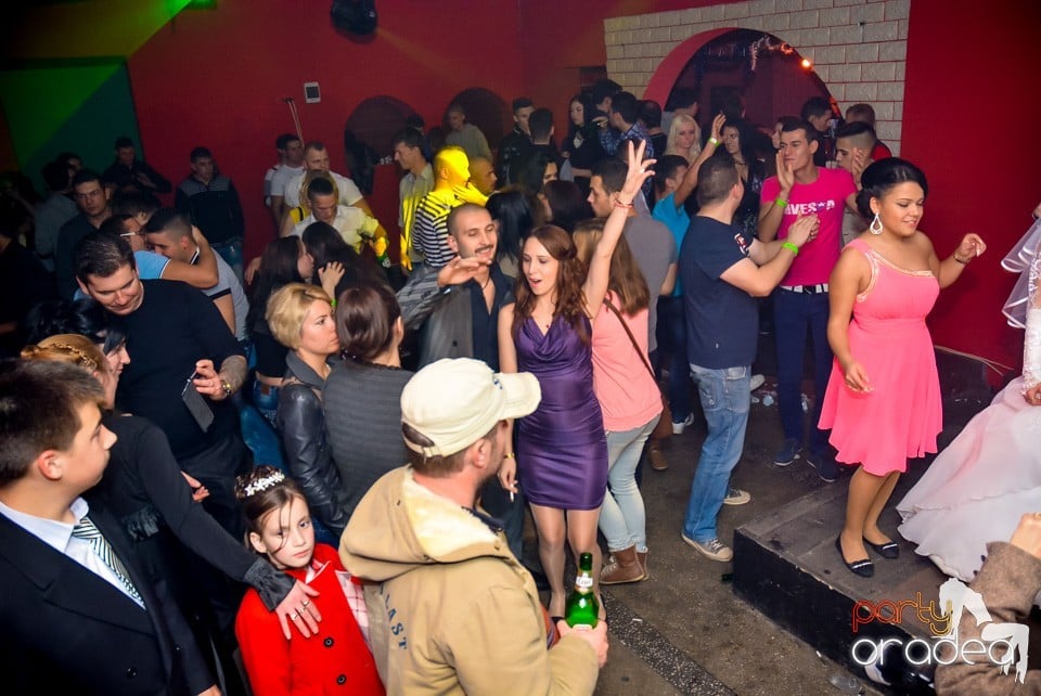 Clubbers Night Party, Royal Party House