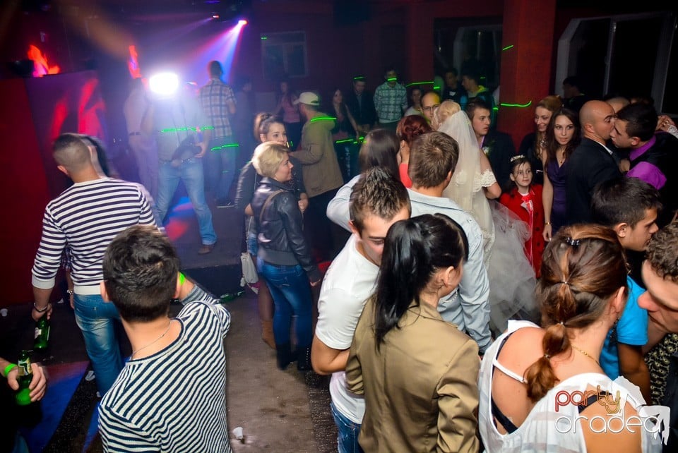 Clubbers Night Party, Royal Party House