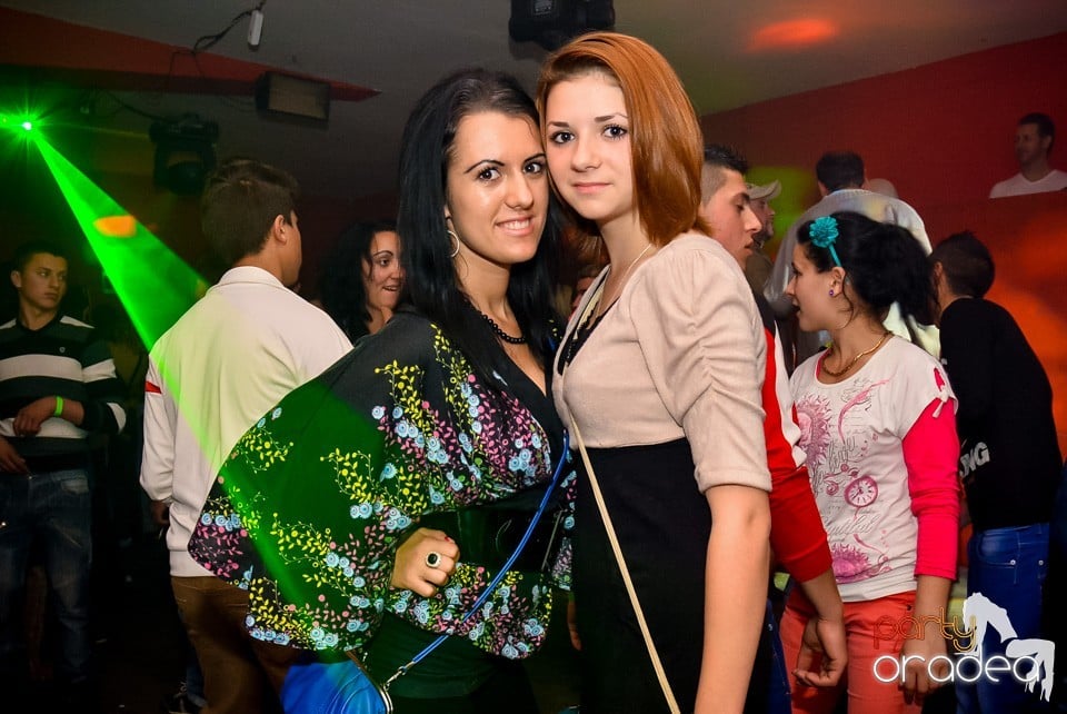 Clubbers Night Party, Royal Party House