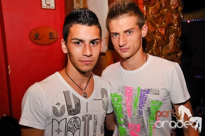 Clubbing în Downtown, 