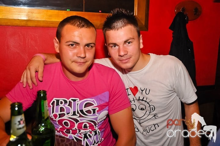 Clubbing în Downtown, 