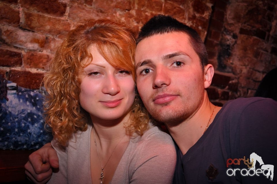 Clubbing în Escape, 