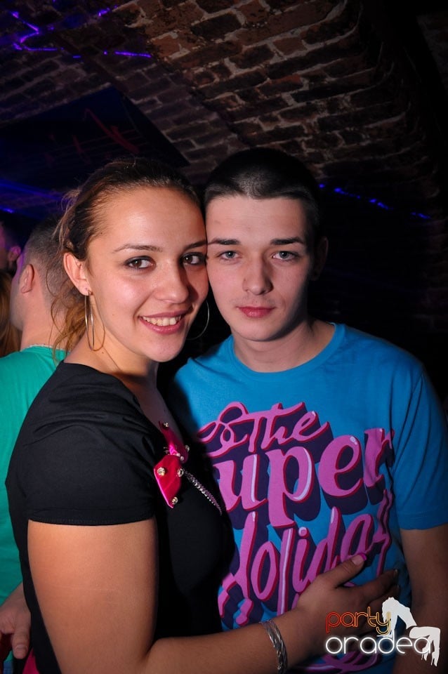 Clubbing în Escape, 