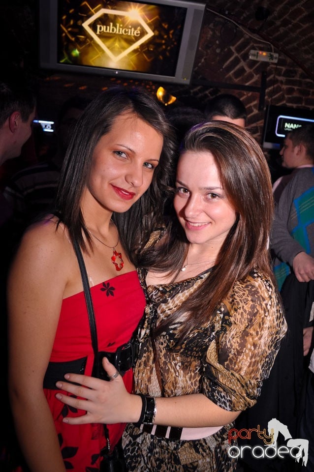 Clubbing în Escape, 