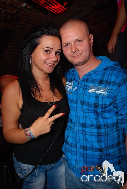 Clubbing în Escape, 