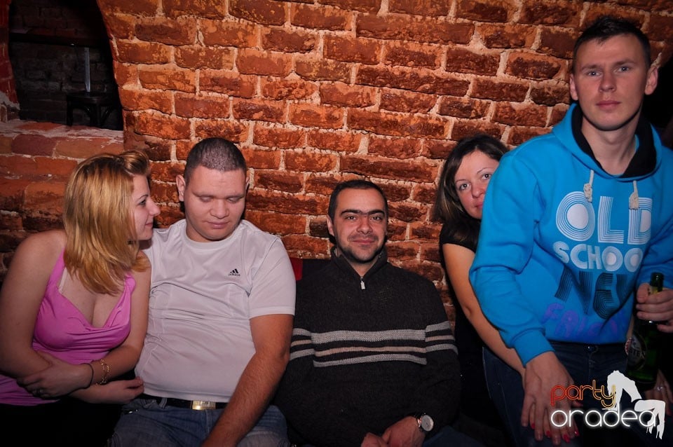 Clubbing în Escape, 