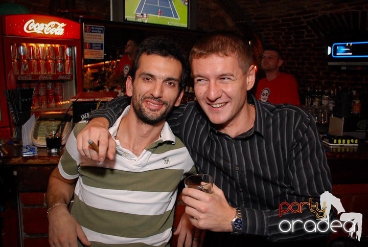 Clubbing în Escape, 