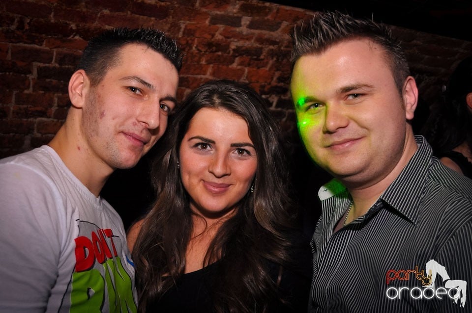 Clubbing în Escape, 