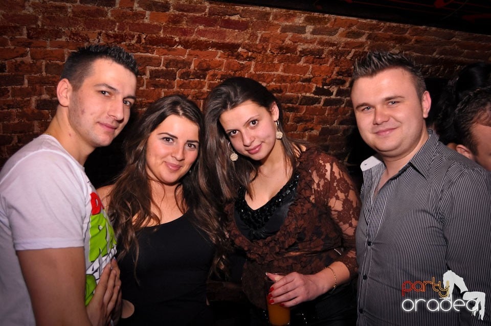 Clubbing în Escape, 